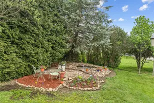 406 Overlook Dr, Industry, PA 15052 - Photo 6
