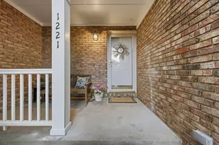1221 Parkside Dr, South Fayette, PA 15017 - Photo 2
