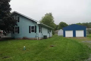 606 Beech St, Derry Township, PA 15627 - Photo 6