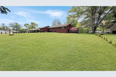 108 Arrowhead Dr, South Beaver Township, PA 15010 - Photo 4