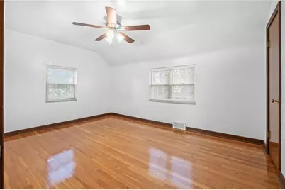 105 5th Ave, Pittsburgh, PA 15229 - Photo 8