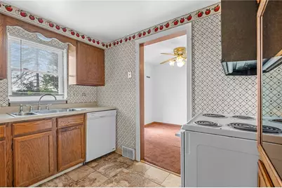 105 5th Ave, Pittsburgh, PA 15229 - Photo 6