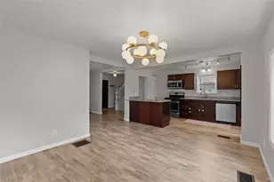 4242 Lydia, Pittsburgh, PA 15207 - Photo 10
