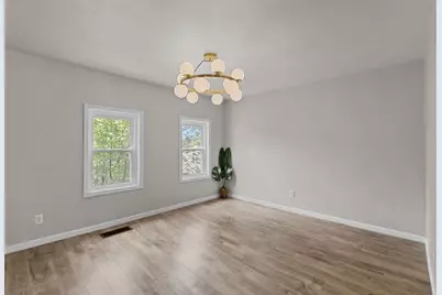 4242 Lydia, Pittsburgh, PA 15207 - Photo 8