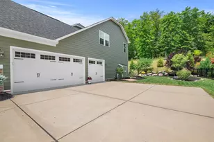 307 Longmore Dr, Adams Township, PA 16046 - Photo 40