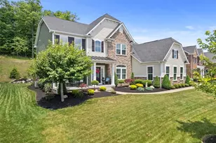 307 Longmore Dr, Adams Township, PA 16046 - Photo 2