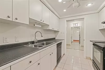 5600 Munhall Rd #314, Pittsburgh, PA 15217 - Photo 6