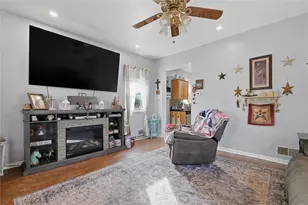 2424 Elm St, Liberty Boro, PA 15133 - Photo 8