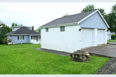 16 Robinson St, Carroll Twp, PA 15063 - Photo 2