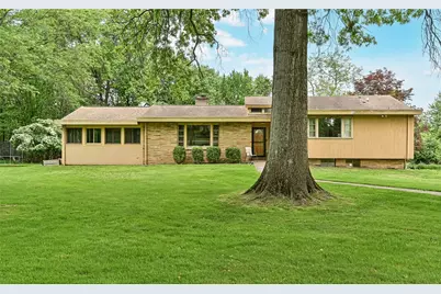 10595 Crest Rd, Pittsburgh, PA 15090 - Photo 1