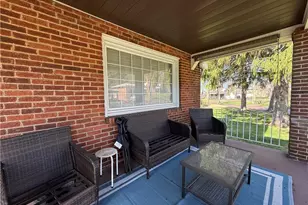 1122 Ohio Ave, Midland Boro, PA 15059 - Photo 4