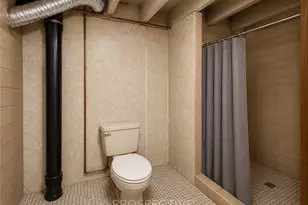 1122 Ohio Ave, Midland Boro, PA 15059 - Photo 24