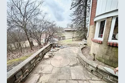 2247 Vermont Ave, West Mifflin, PA 15122 - Photo 24