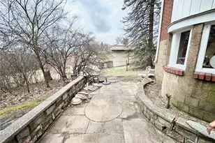 2247 Vermont Ave, West Mifflin, PA 15122 - Photo 24