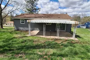 6069 McPherson Ave, Bethel Park, PA 15102 - Photo 6