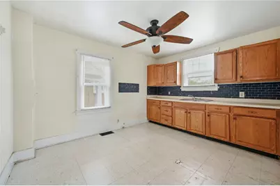1045 Myrtle Pl, Sharon, PA 16146 - Photo 12