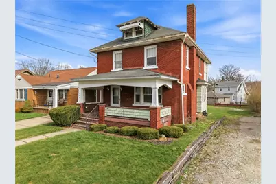 1045 Myrtle Pl, Sharon, PA 16146 - Photo 2