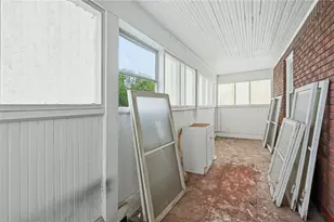 1045 Myrtle Pl, Sharon, PA 16146 - Photo 26