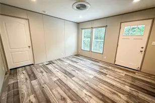308 Nickel Ln, Center Township, PA 16001 - Photo 6