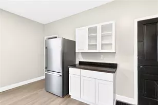 208 Wood St, Belle Vernon, PA 15012 - Photo 10