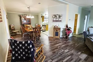 612 Primrose Ln, East Huntington, PA 15666 - Photo 4