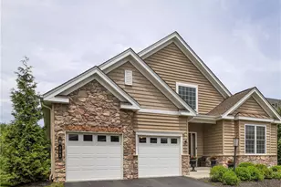 303 Jefferson Ln, Cranberry Township, PA 16066 - Photo 2