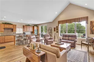 303 Jefferson Ln, Cranberry Township, PA 16066 - Photo 14