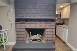 2413 Nicholson Rd, Pittsburgh, PA 15143 - Photo 20
