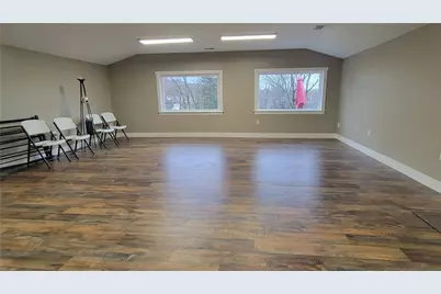 2413 Nicholson Rd, Pittsburgh, PA 15143 - Photo 12