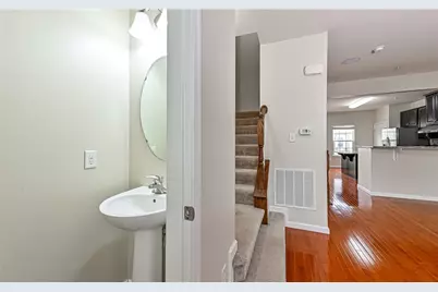 1958 Georgetown Dr, Pittsburgh, PA 15143 - Photo 12