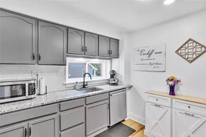7661 Pennsylvania Ave, North Huntingdon, PA 15642 - Photo 8