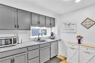 7661 Pennsylvania Ave, North Huntingdon, PA 15642 - Photo 8