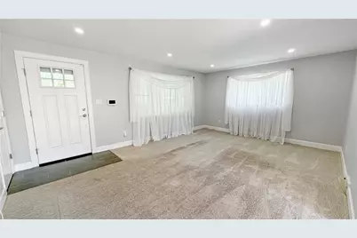 39 Greenview Dr, Robinson Twp, PA 15136 - Photo 8