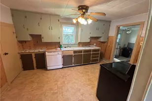 44 Bedford Rd, Shenango Township, PA 16159 - Photo 2