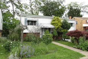128 High Oak Pl, Pittsburgh, PA 15220 - Photo 2