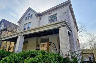 53 Carrick Ave, Pittsburgh, PA 15210 - Photo 8