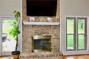 326 Quarry Rd, South Strabane, PA 15301 - Photo 8