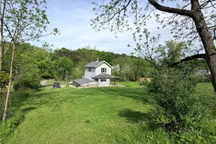 33 Hubbard Rd, Smith Township, PA 15021 - Photo 2