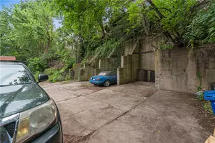 2320 Murray Ave, Pittsburgh, PA 15217 - Photo 28