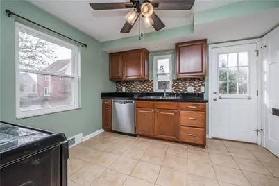 651 Royce Ave, Pittsburgh, PA 15243 - Photo 8