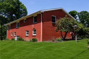 123 Hermitage Cir, Ligonier Township, PA 15658 - Photo 4