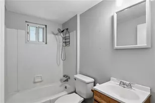 110 Milroy St, Pittsburgh, PA 15214 - Photo 14