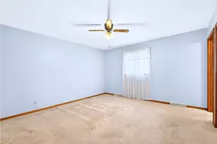 425 Kennedy, Rostraver, PA 15012 - Photo 32
