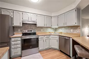 7539 Penn Bridge Ct, Pittsburgh, PA 15221 - Photo 14
