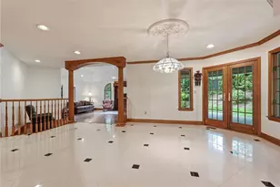 7 Grayhurst Dr, Wilkins Township, PA 15235 - Photo 14
