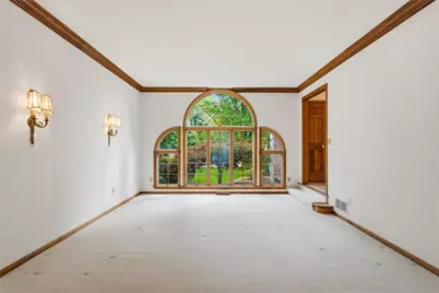 7 Grayhurst Dr, Wilkins Township, PA 15235 - Photo 8