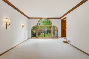 7 Grayhurst Dr, Wilkins Township, PA 15235 - Photo 8