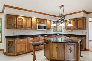 7 Grayhurst Dr, Wilkins Township, PA 15235 - Photo 16