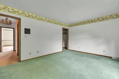 450 Knollwood Cir, Economy, PA 15042 - Photo 24