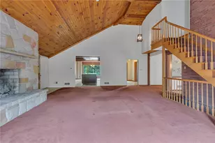 450 Knollwood Cir, Economy, PA 15042 - Photo 10